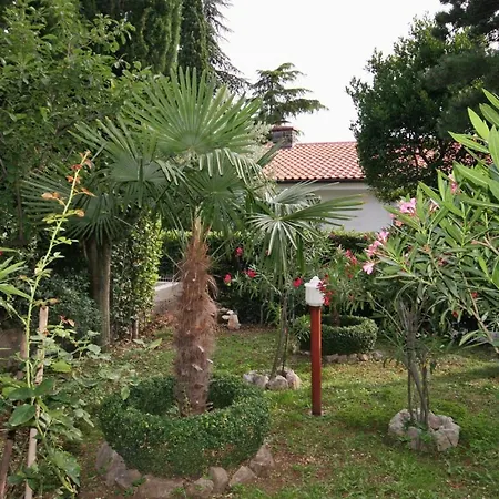 Διαμέρισμα With Parking Space Selce, Crikvenica - 5531 *